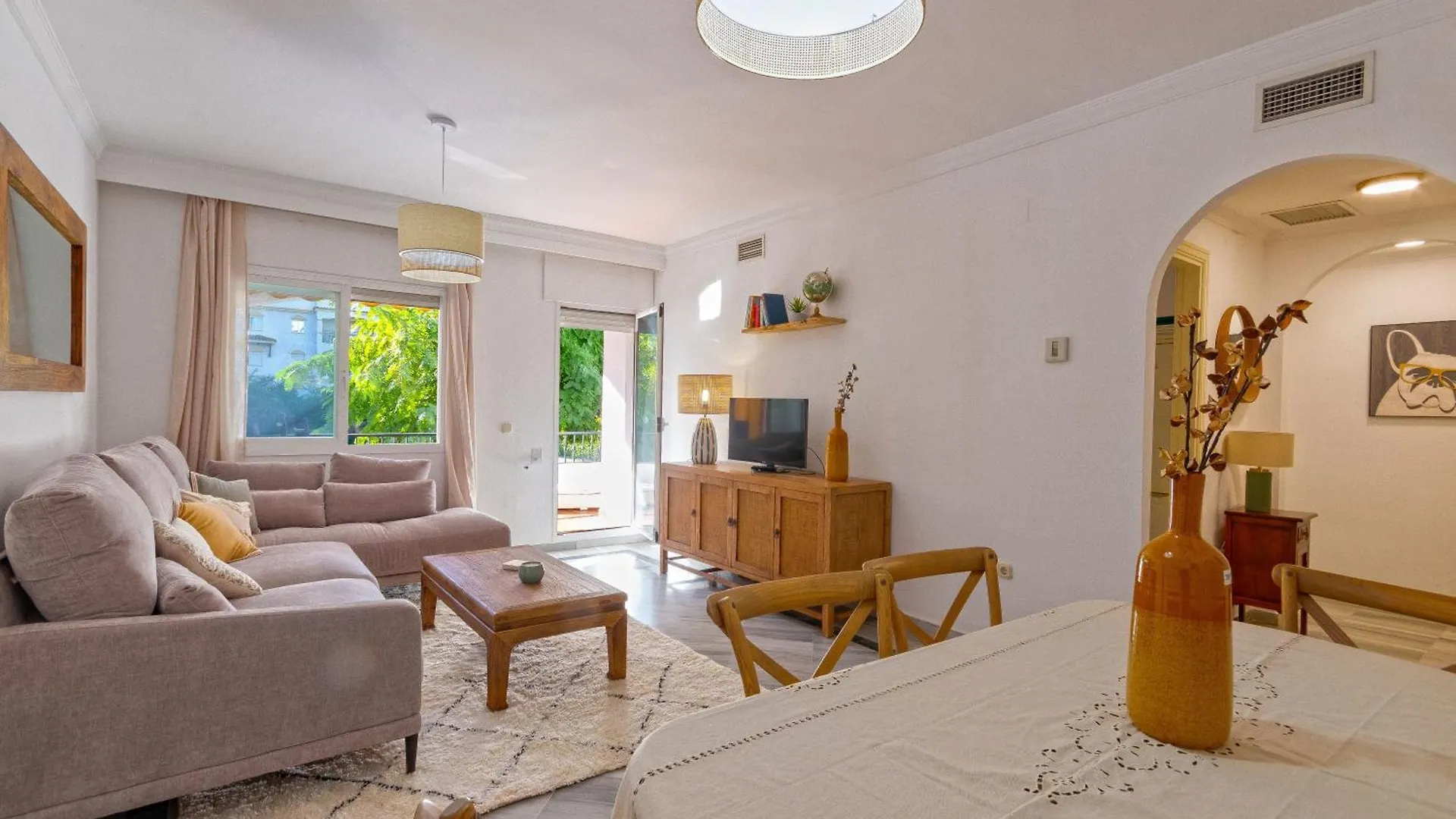 2034 Hacienda Nagueles I Marbella Golden Mile Apartment Spain